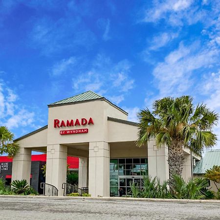 Ramada By Wyndham Del Rio Ξενοδοχείο Εξωτερικό φωτογραφία